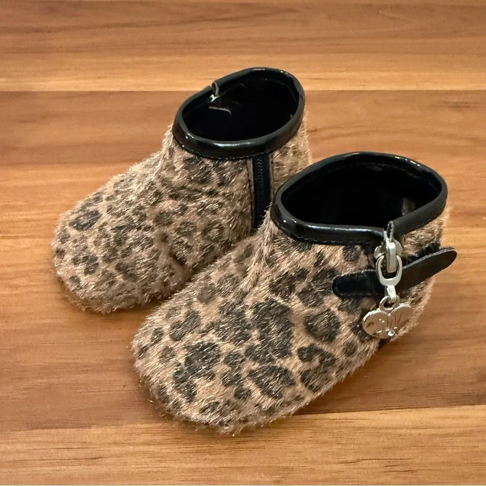 STUART WEITZMAN My First Weitzman Baby Zipper Tan Faux Fur Boots Cheetah Size 2